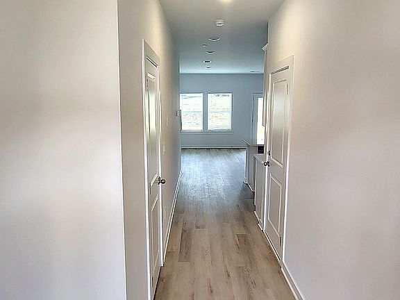 2nd image of 7162 Cedarcrest Ln