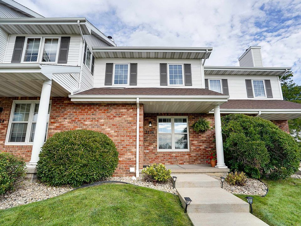 1st image of 3226 Dorchester Way
