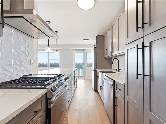 3rd image of 6600 Boulevard East Unit 22N