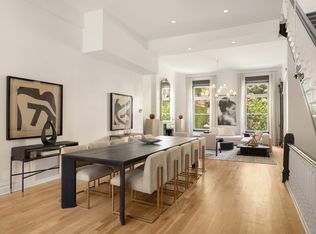 209 E 61st St, New York, NY 10065