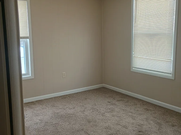 236 Kingsboro Ave #3 — Photo 11