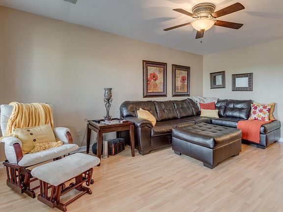 4th image of 737 Settlers Pond Way #9
