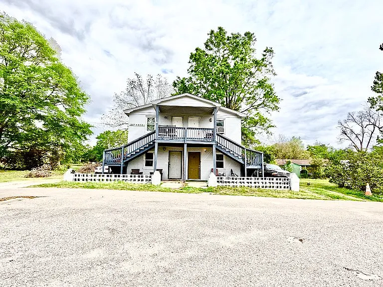 1517 Tinkertown Ave #B — Photo 1