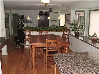 4th image of 7400 Rosewood Ct