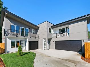 846 SW 136th St #2, Seattle, WA 98166