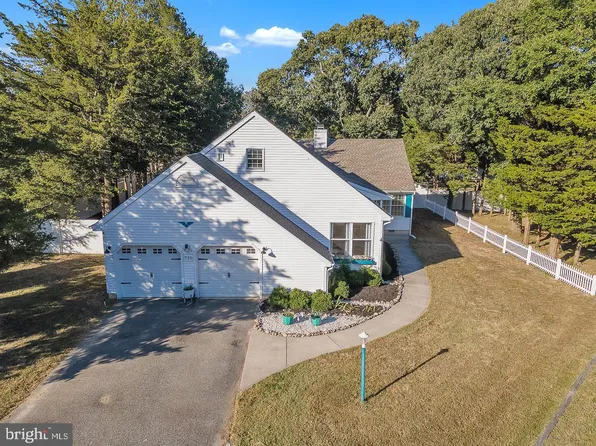 719 E Chip Shot Ln, Galloway, NJ 08205