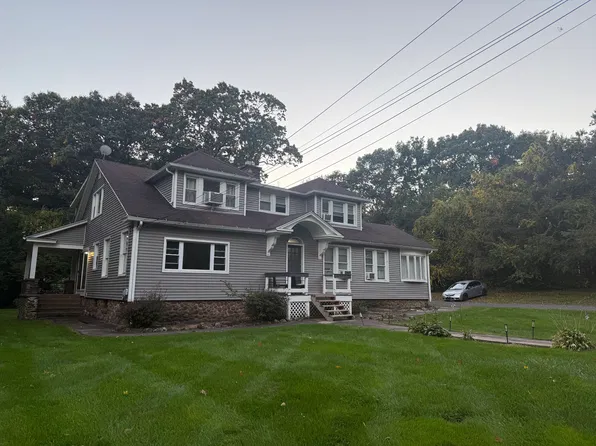 1310 W Main St #3, Meriden, CT 06451