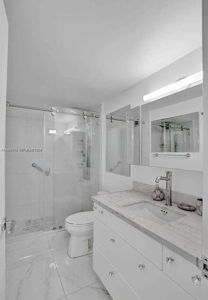 Olympus Condo Phase — Photo 2