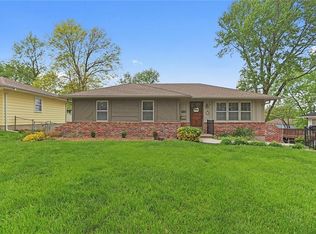 4754 Lucille Ln, Shawnee, KS 66203