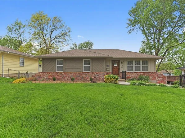 4754 Lucille Ln, Shawnee, KS 66203