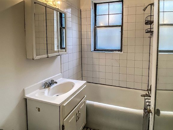 5th image of 4829 N Damen Ave #4829410