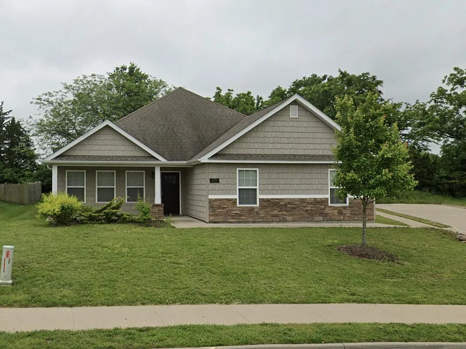 2300 Mace Dr