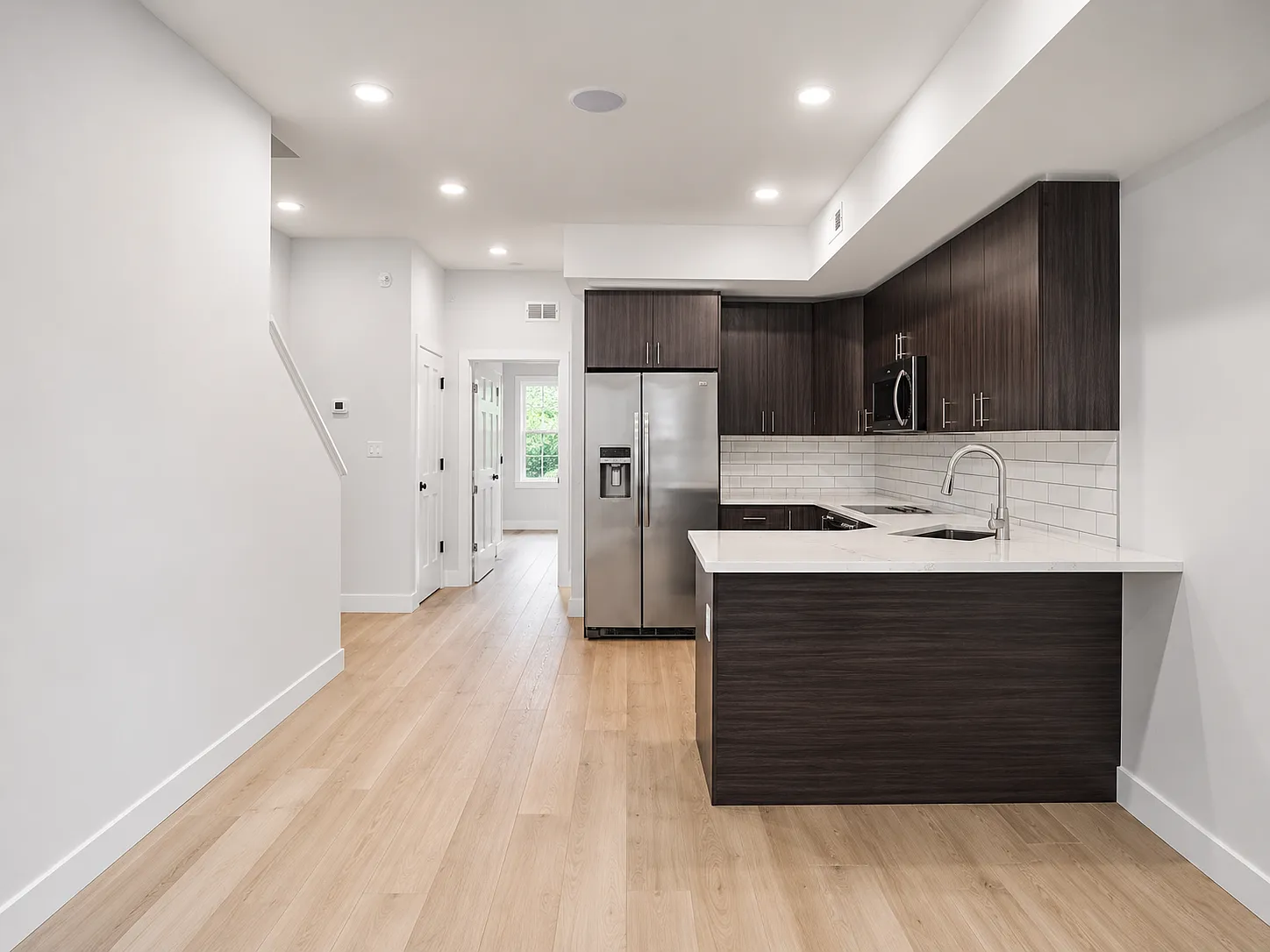 2 bed, $1,695 — Photo 4