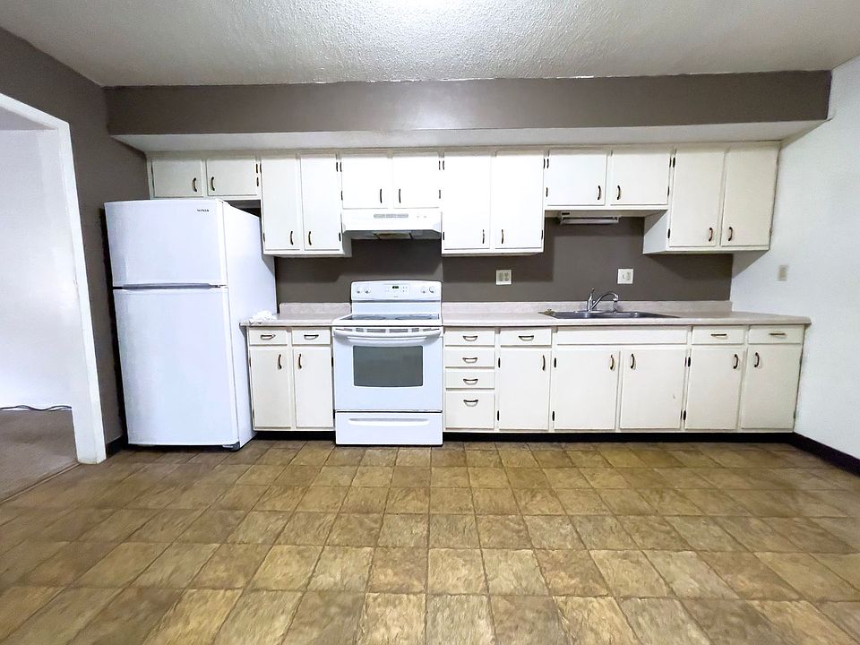 1st image of 4705 W Garver Dr