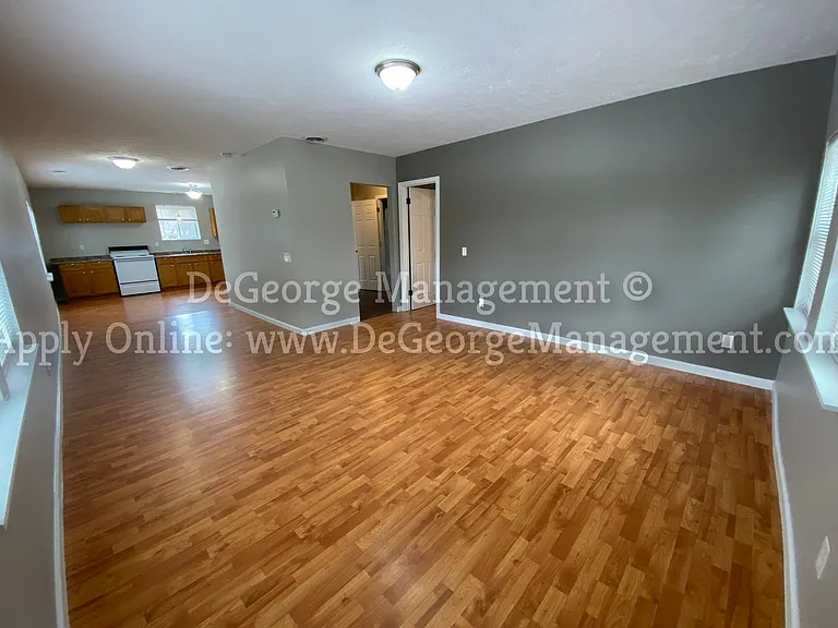 Burdick Estates Apartments — Photo 2