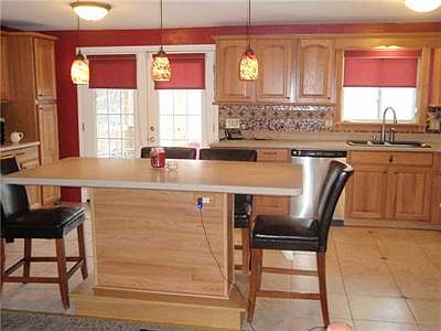 3rd image of 822 Villa Sites Ave