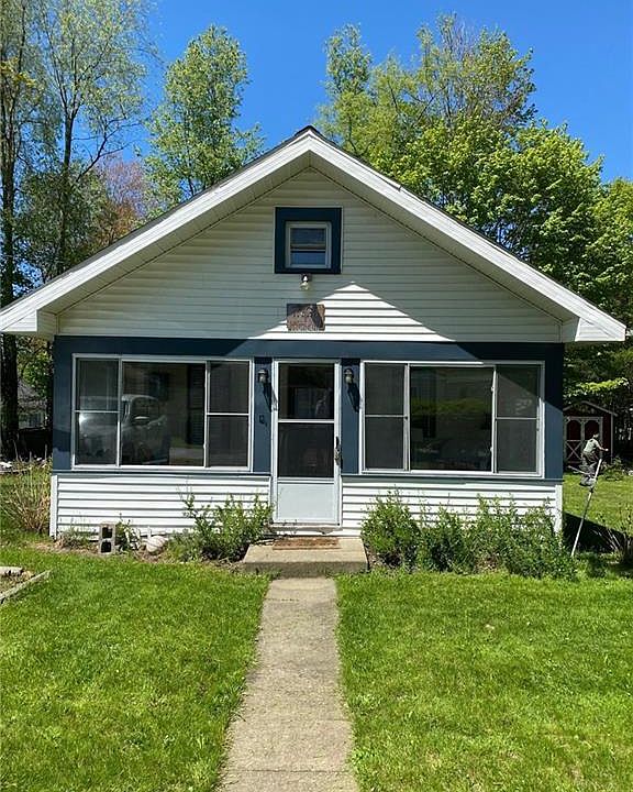 1st image of 11924 Highland Ave