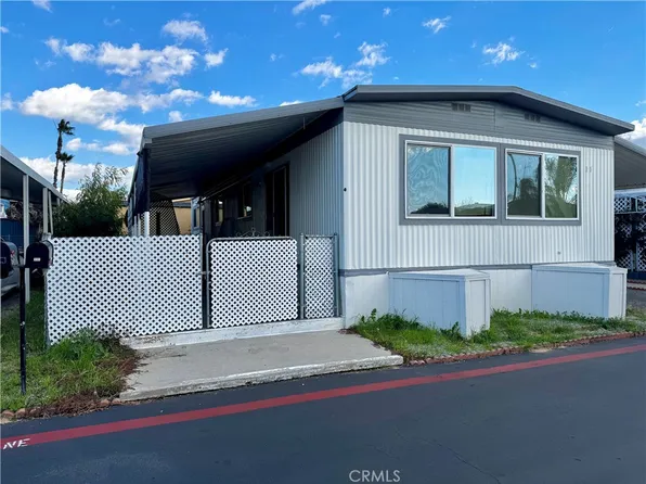 1455 S State St Space 111, Hemet, CA 92543