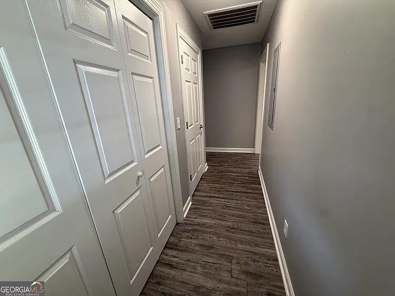 136 Trinity Rd — Photo 13