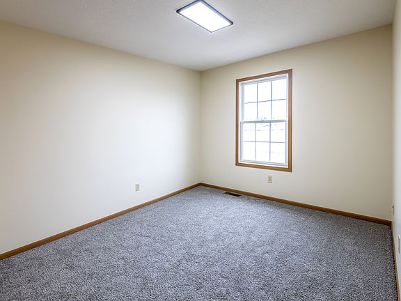 5th image of 1264 Northernview Dr