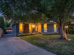 10415 39a Ave NW, Edmonton, AB T6J 2J5