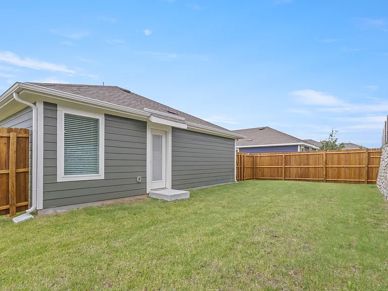 2909 Serenity Ln — Photo 28