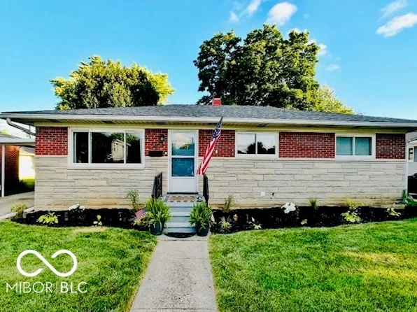 5609 Meadowood Dr, Indianapolis, IN 46224