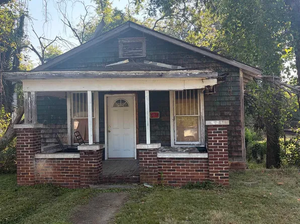 1006 Nashville Ave, Sheffield, AL 35660