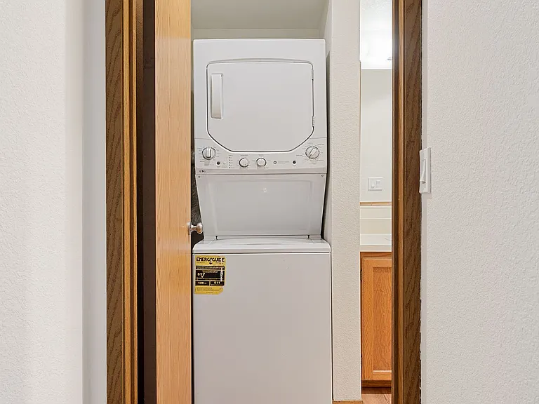 Seattle North Apartments — Photo 39
