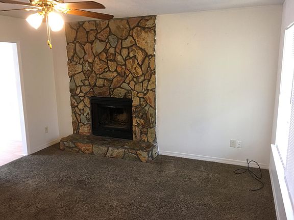 2nd image of 721 Tumbleweed Trl APT B