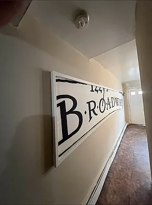 Rented by REALTY QUEST NEW YORK INC | media 8