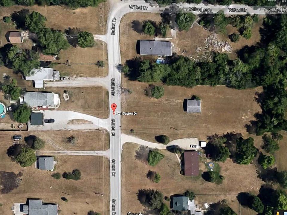 2nd image of 421 Sutton Dr