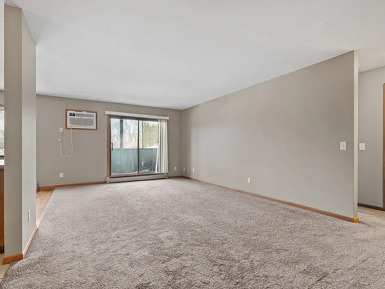 Kaposia Valley Apartments — Photo 3