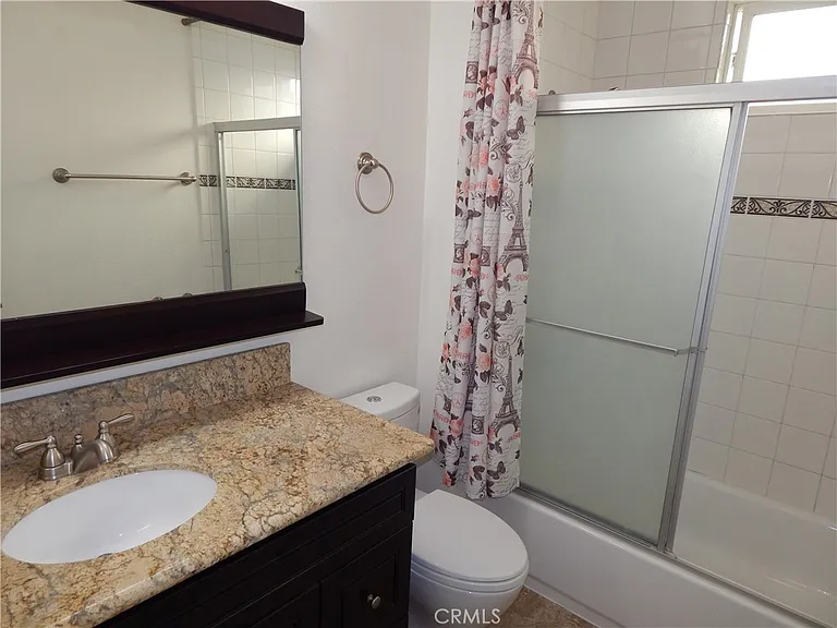 11834 Gilmore St — Photo 23