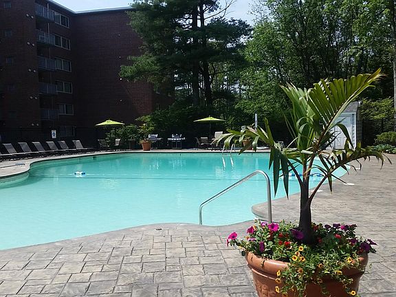 Water View Village pool
