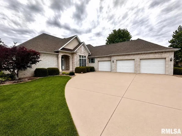 10511 N Winter Ct, Peoria, IL 61615