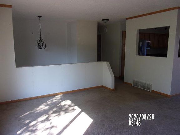 4th image of 2931 Carmel Dr
