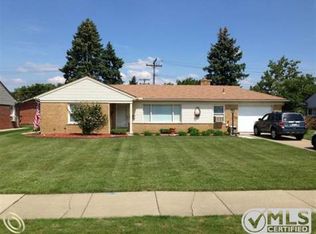 26360 W Warren St, Dearborn Heights, MI