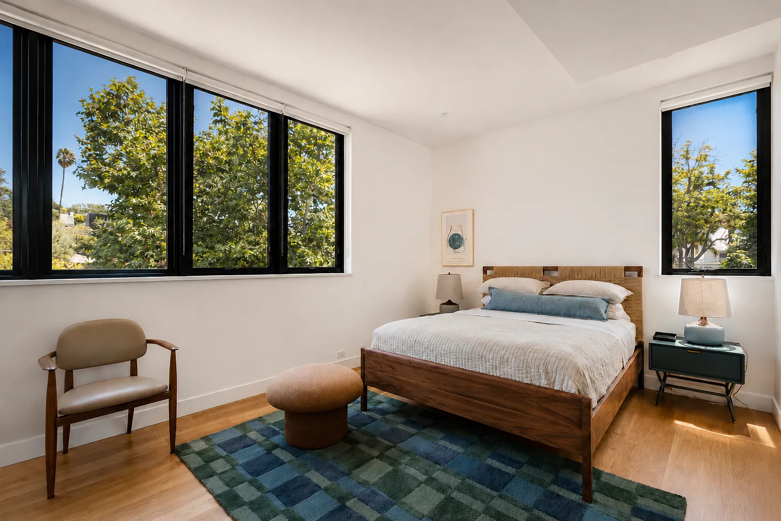 1 bed, 1.5 bath, 1005 sqft, $9,800 — Photo 4