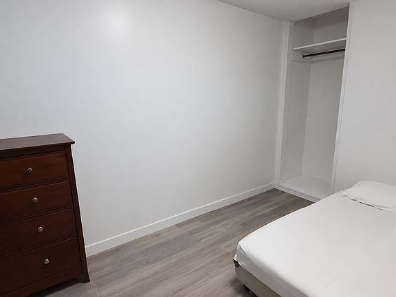 3rd image of 308 26th Street