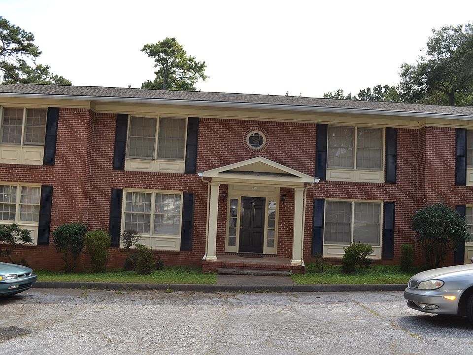 2nd image of 139 E Hill St #49