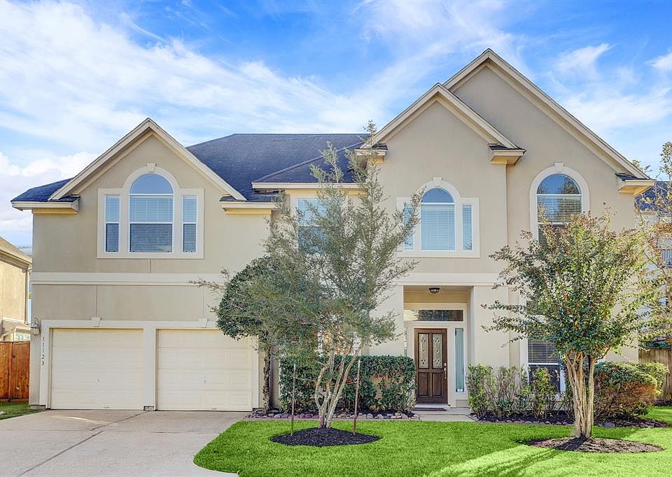 1st image of 11123 Sherwood Garden Dr