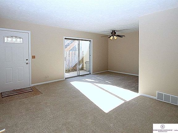 3rd image of 12575 Weir St