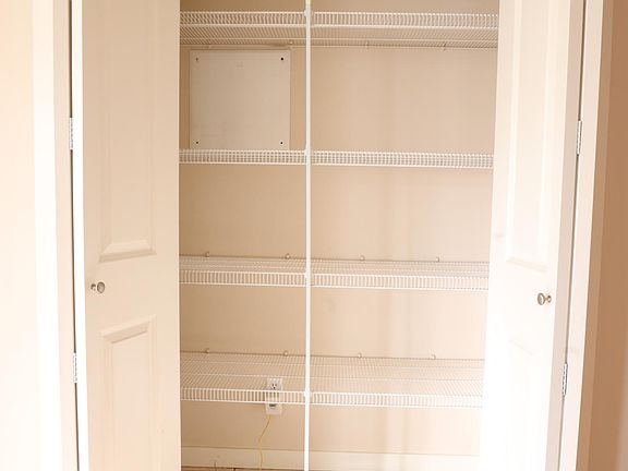 Kitchen pantry