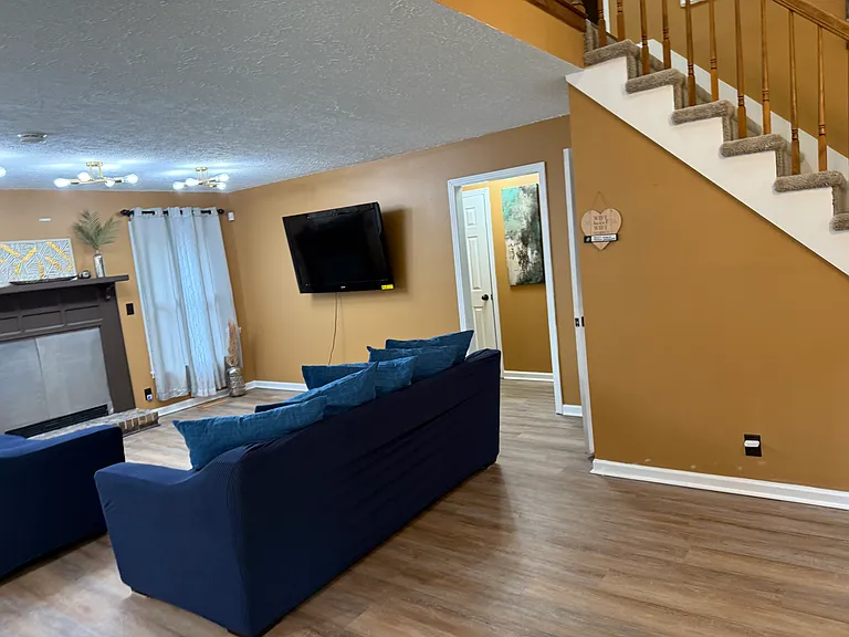 1028 Foxmoor Dr — Photo 11