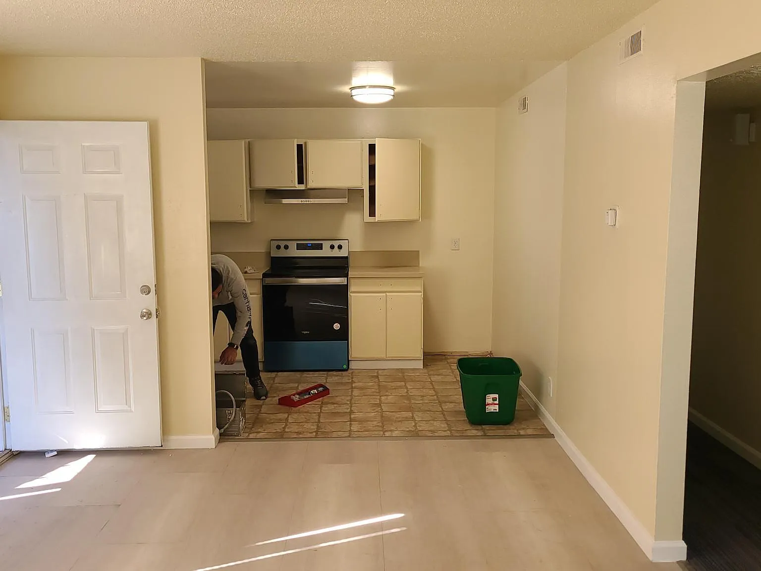 2 bed, 1000 sqft, $1,475 — Photo 4