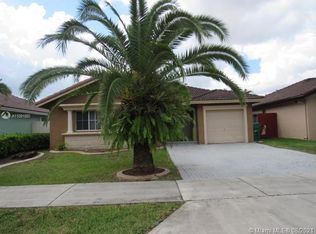 15226 SW 36th Ter, Miami, FL 33185