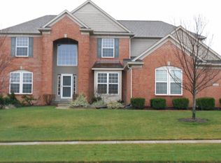 5102 Pebblepointe Pass, Zionsville, IN 46077