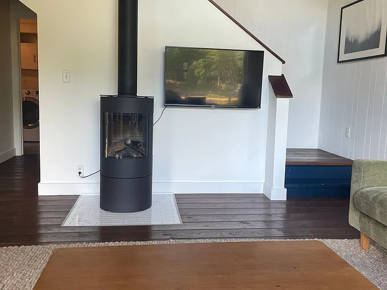 2945 Carol Dr — Photo 3