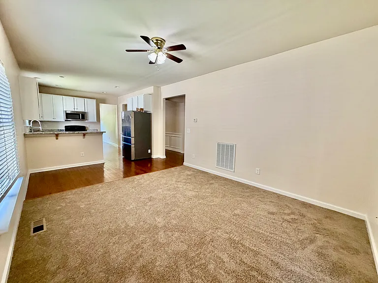 48 Salerno Dr — Photo 8